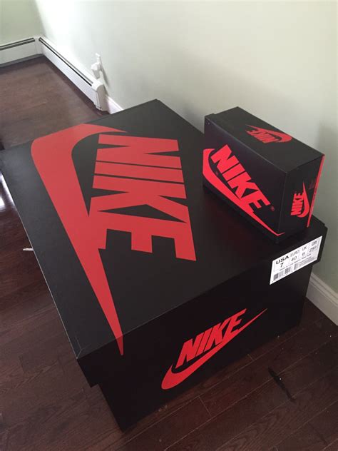 nike shoe box